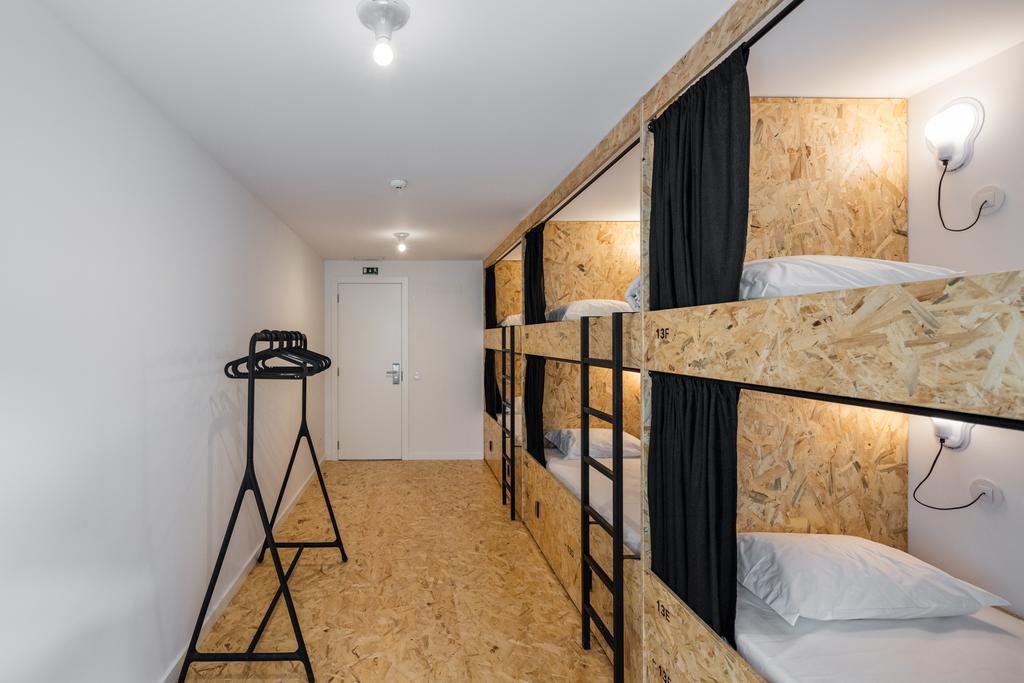 Hostel Conii & Suites Algarve Quarteira Eksteriør bilde